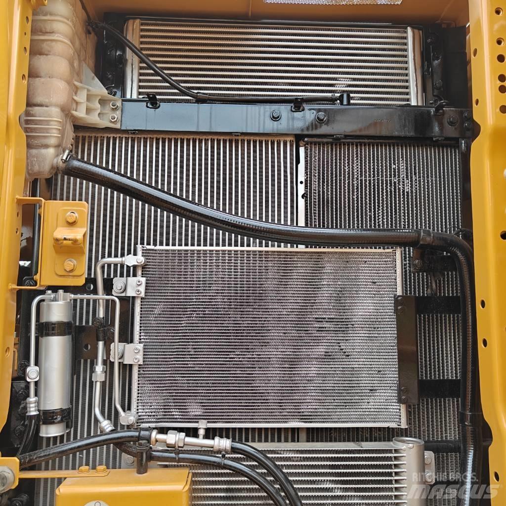 CAT 320 Bandgrävare