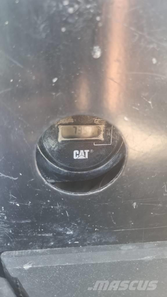 CAT 305.5 Minigrävare < 7t