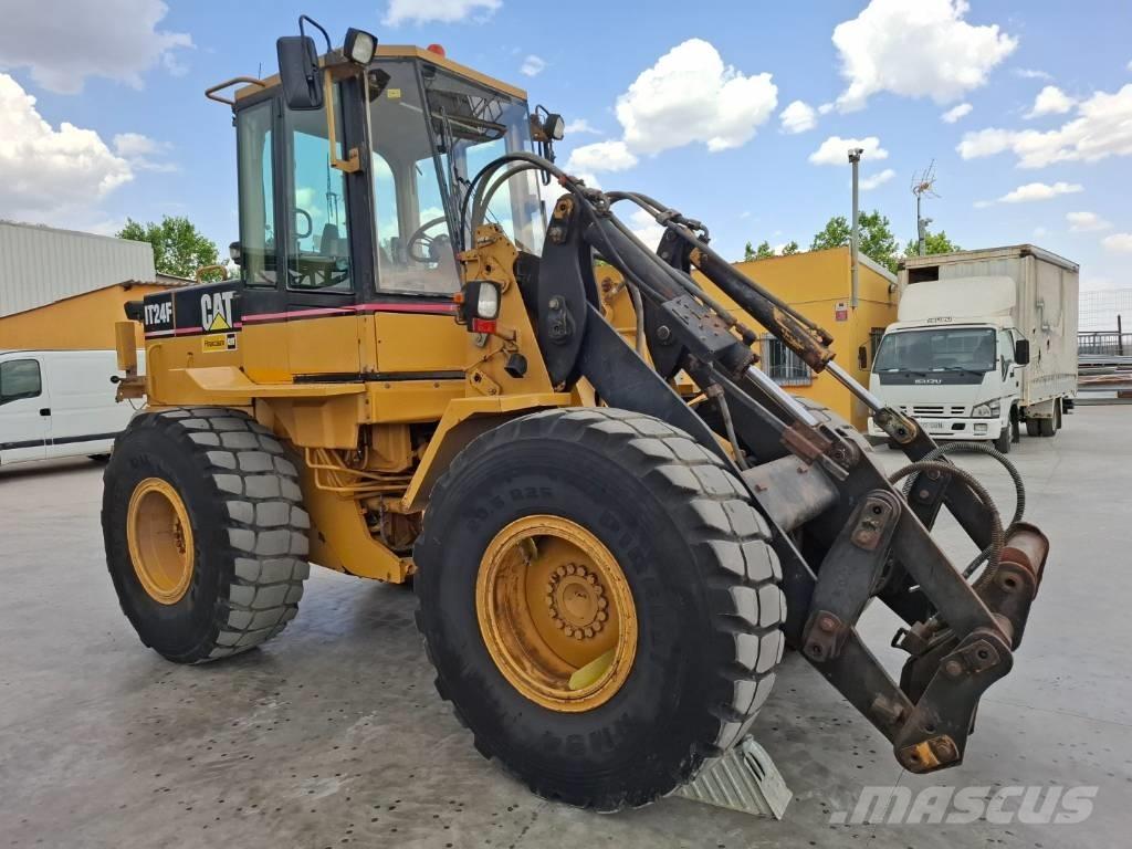 CAT IT 24 F Hjullastare