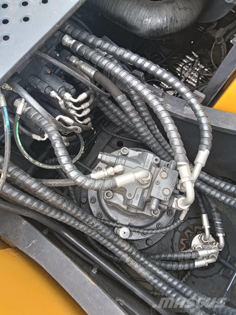 Volvo EC 240 Bandgrävare