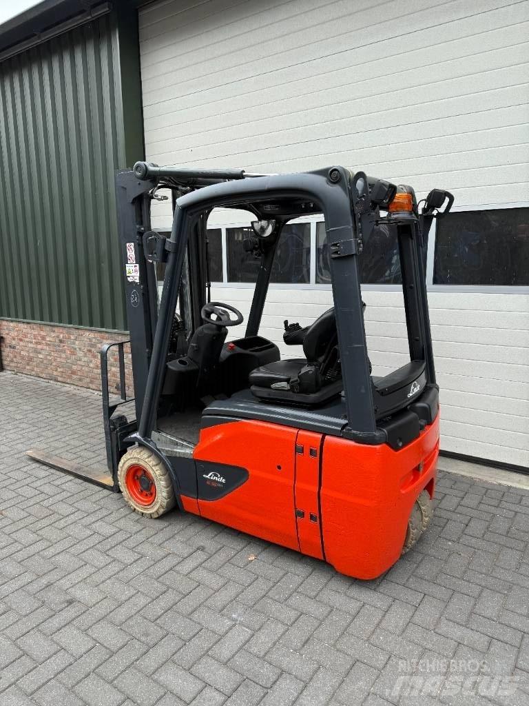 Linde E16-02 Elmotviktstruckar