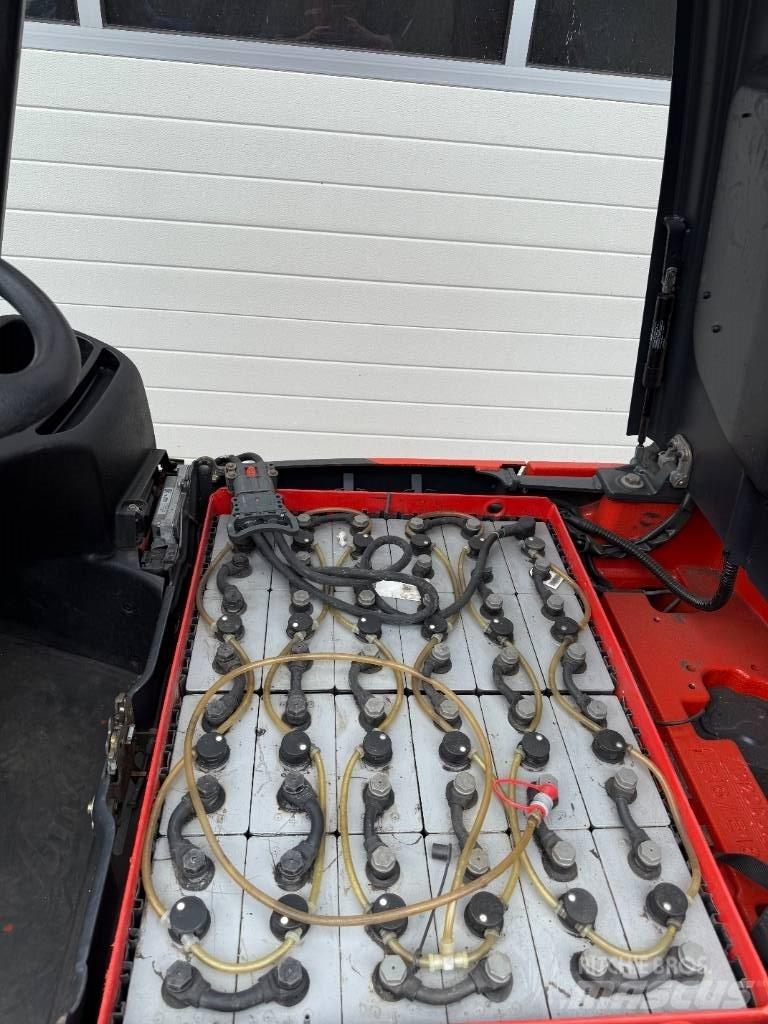 Linde E16-02 Elmotviktstruckar