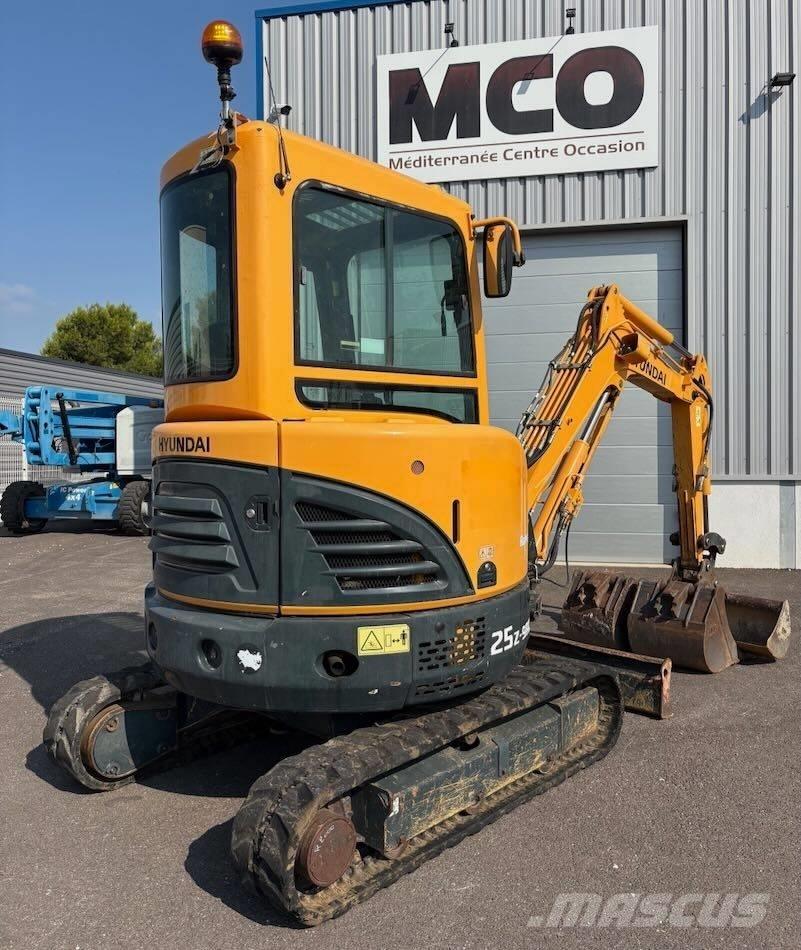 Hyundai R25Z-9 AK Minigrävare < 7t
