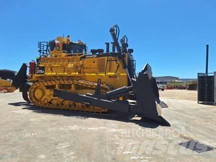 Komatsu D 375 A-8 Bandschaktare
