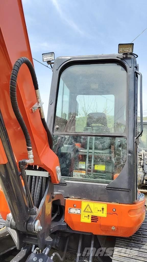 Kubota KX 155 Minigrävare < 7t
