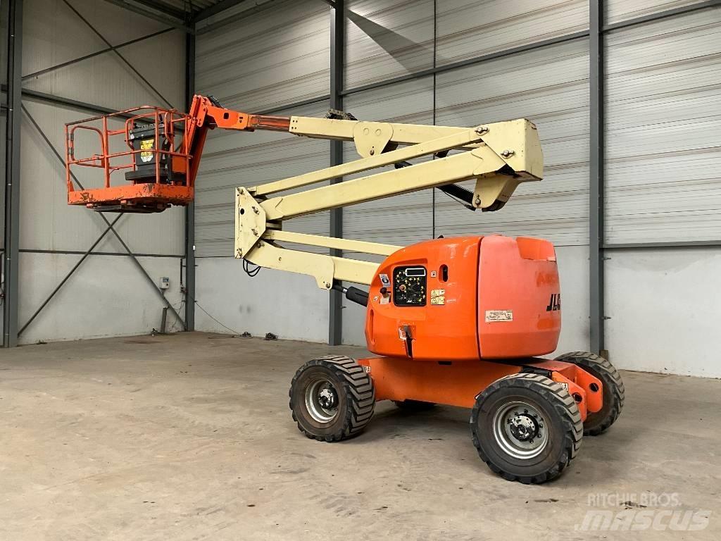 JLG 450 AJ Bomliftar
