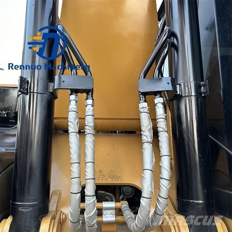CAT 330 D L Bandgrävare