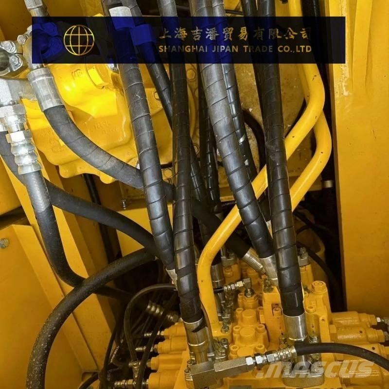 Komatsu PC 220 Bandgrävare