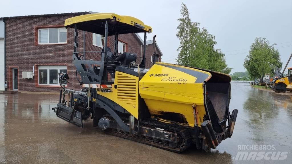 Bomag BF 300 Asfaltsläggningsmaskiner