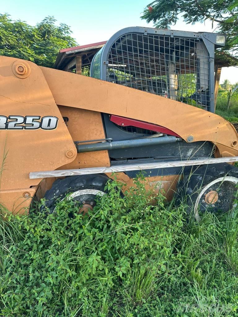 CASE SR 250 Kompaktlastare