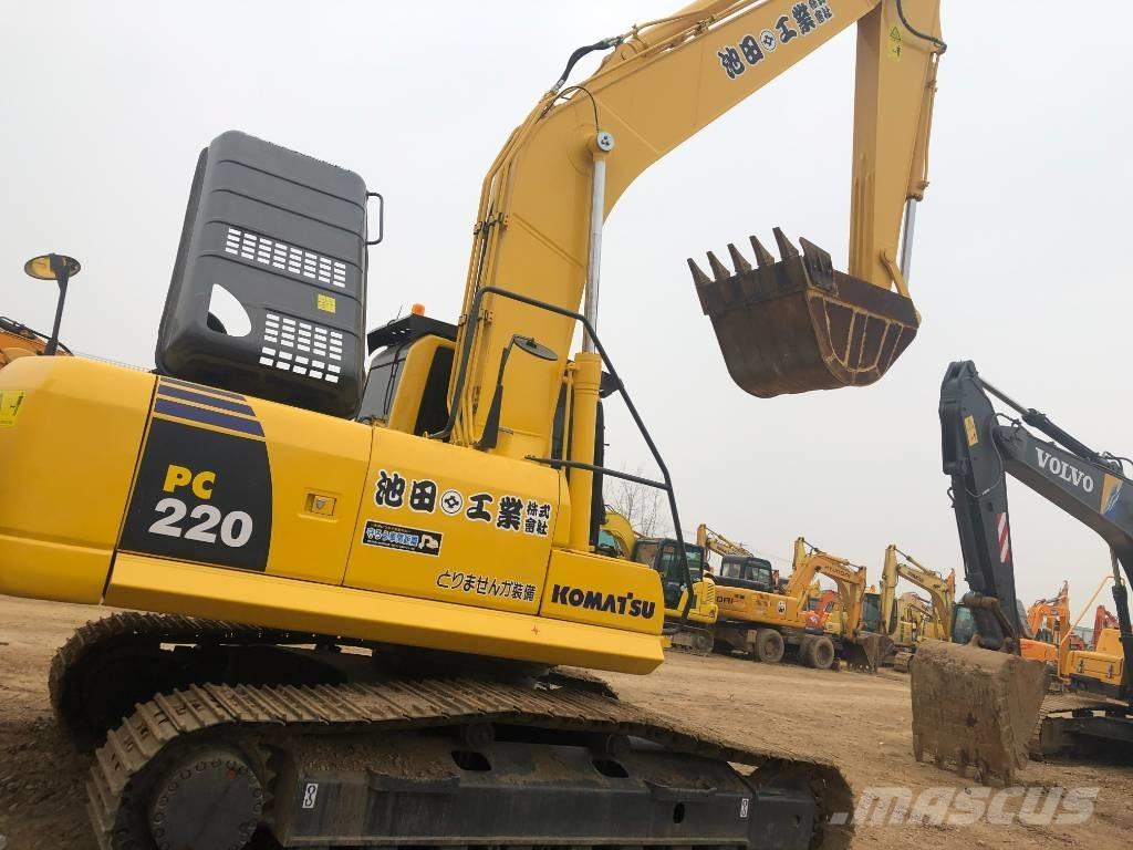Komatsu 220-8 Bandgrävare