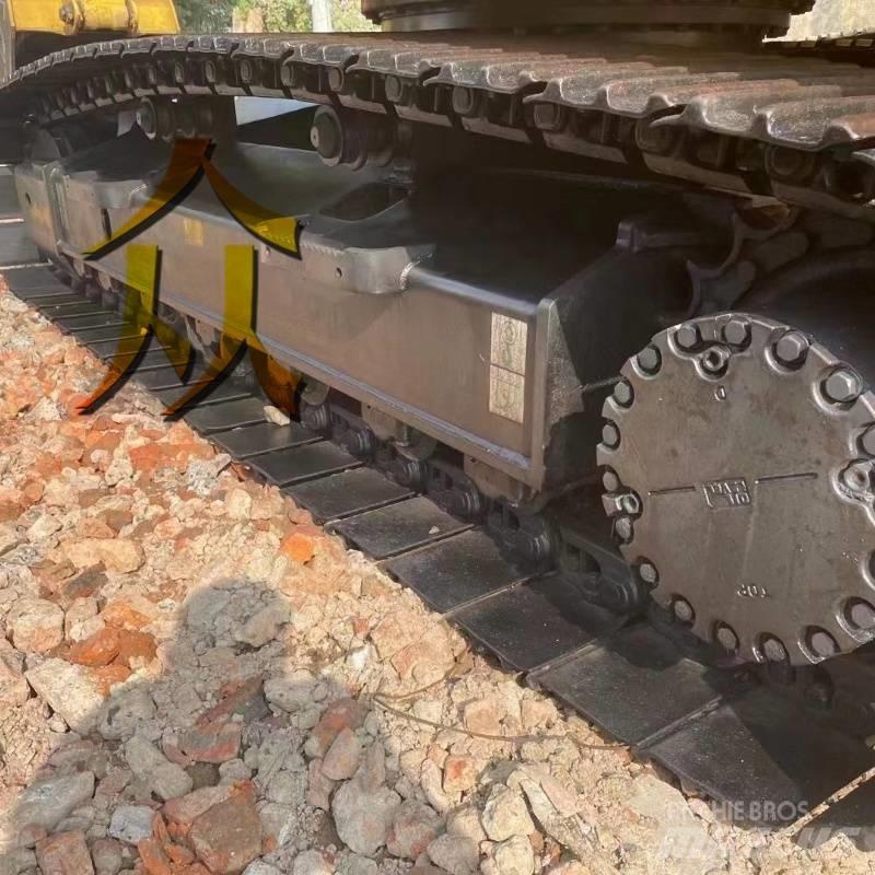 Komatsu PC 200 Bandgrävare