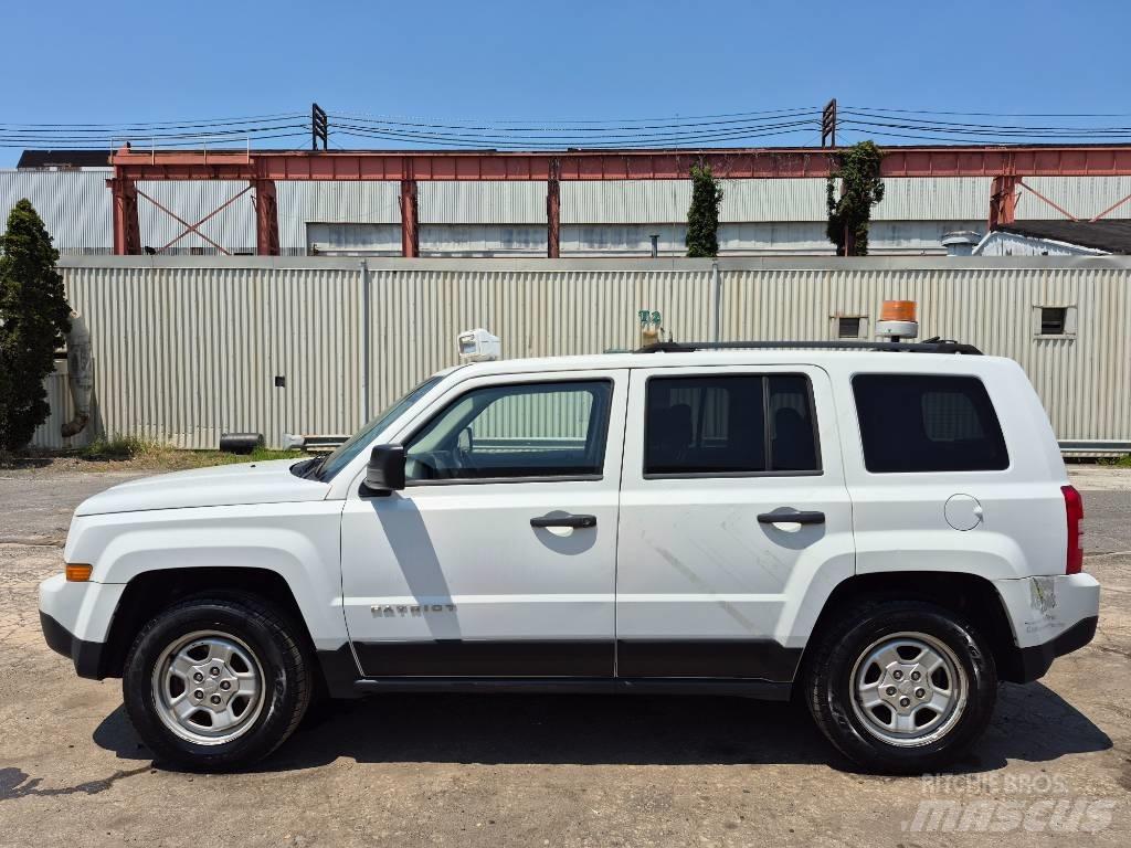 Jeep Patriot Flakbilar/Pickuper