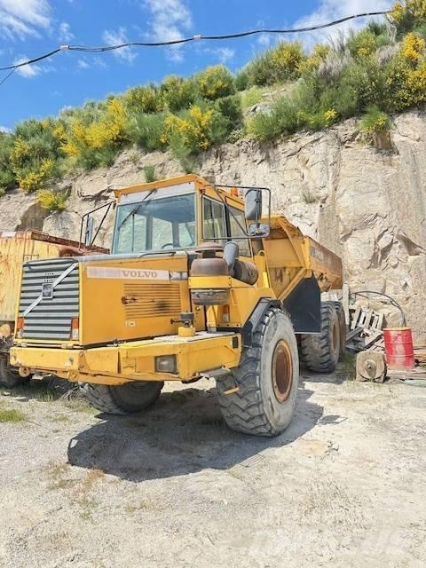 Volvo A 25 C Midjestyrd dumper