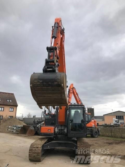Doosan DX225LC-5 Bandgrävare