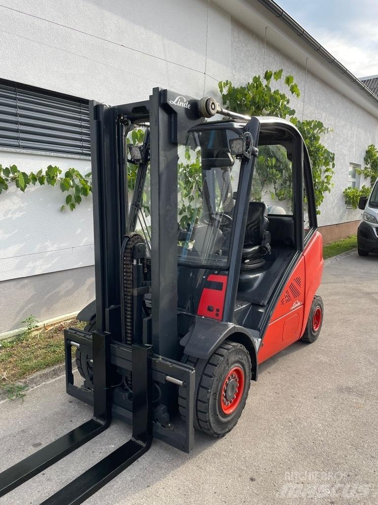Linde H 30 T Gasolmotviktstruckar