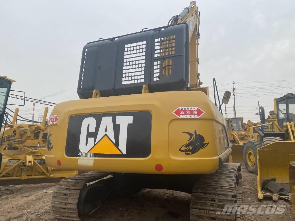 CAT 330 D Bandgrävare