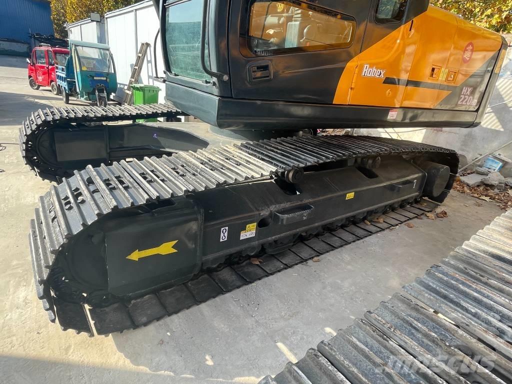Hyundai HX 220 Bandgrävare