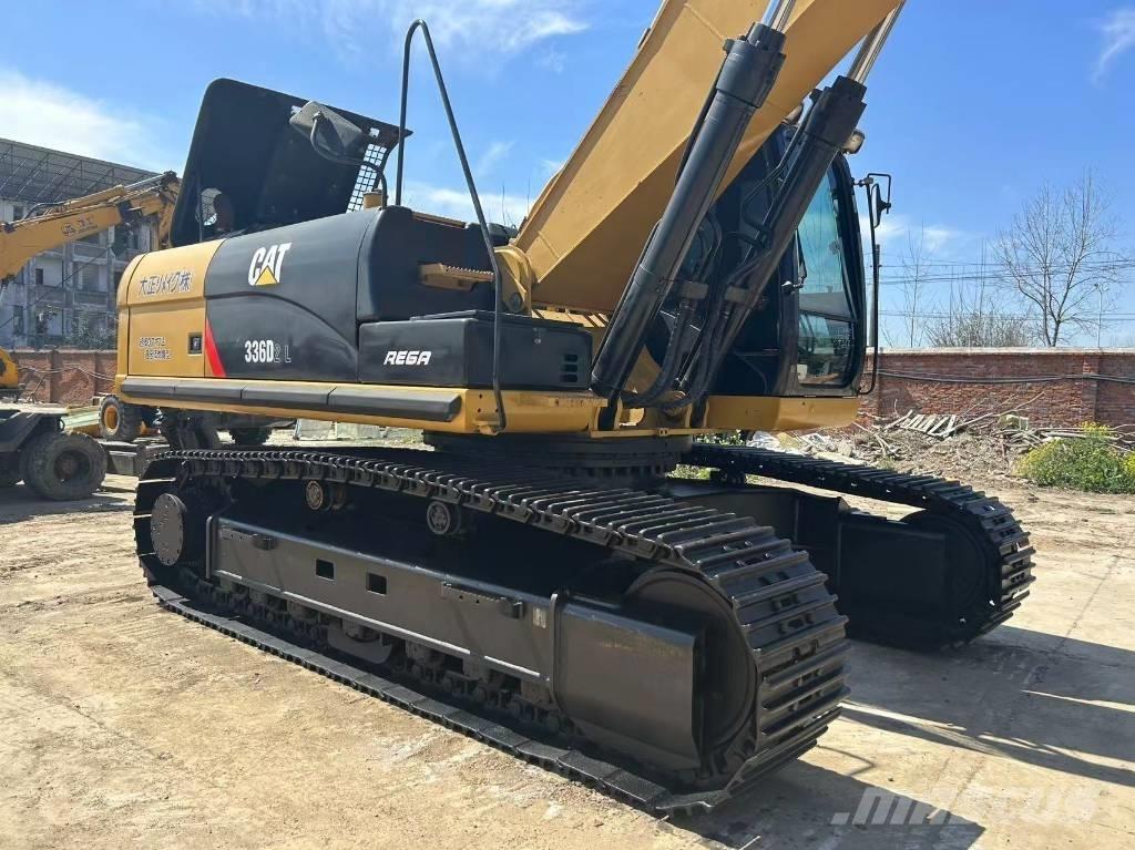 CAT 336 D Bandgrävare
