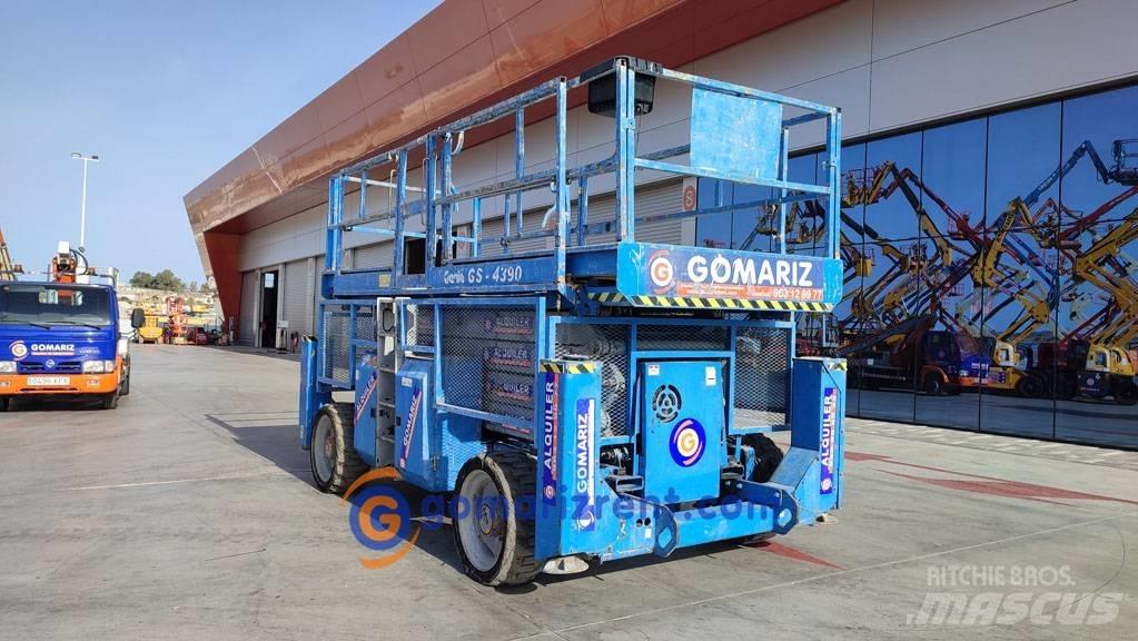 Genie GS 4390 RT Saxliftar