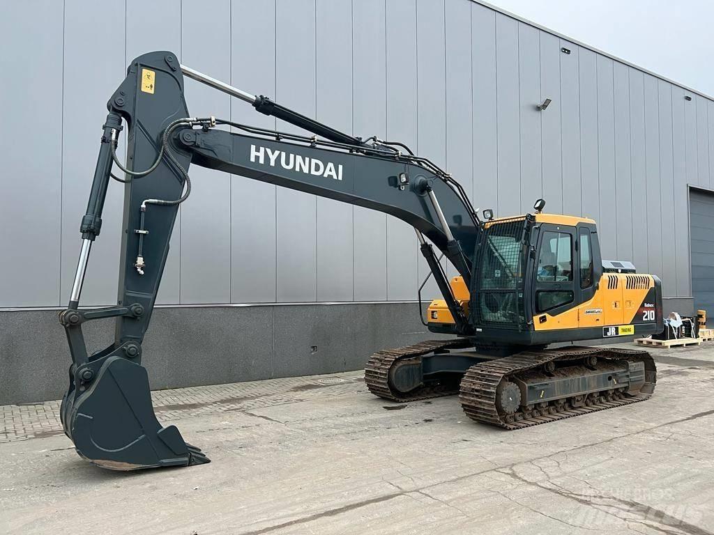 Hyundai R 210 Bandgrävare
