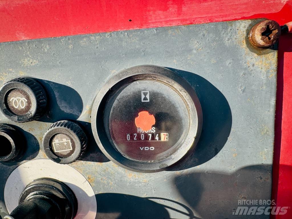Moffett M5000 Fordonstruckar