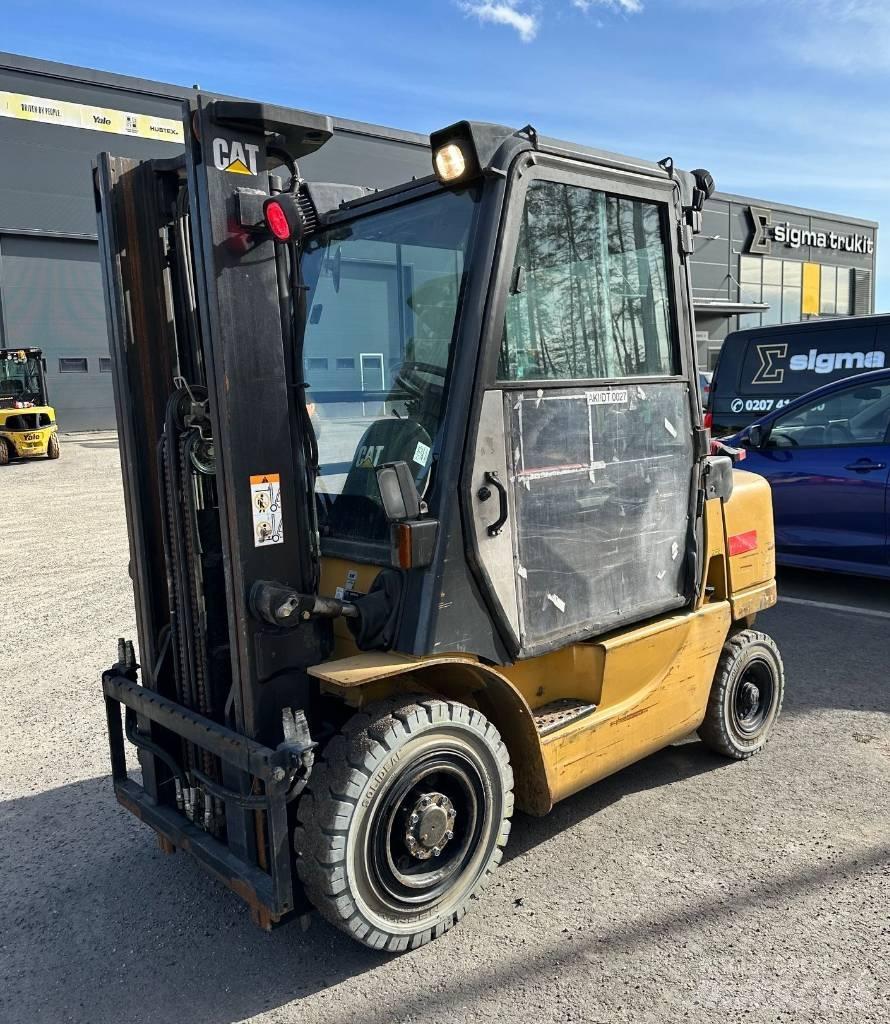 CAT DP 25 K Dieselmotviktstruckar