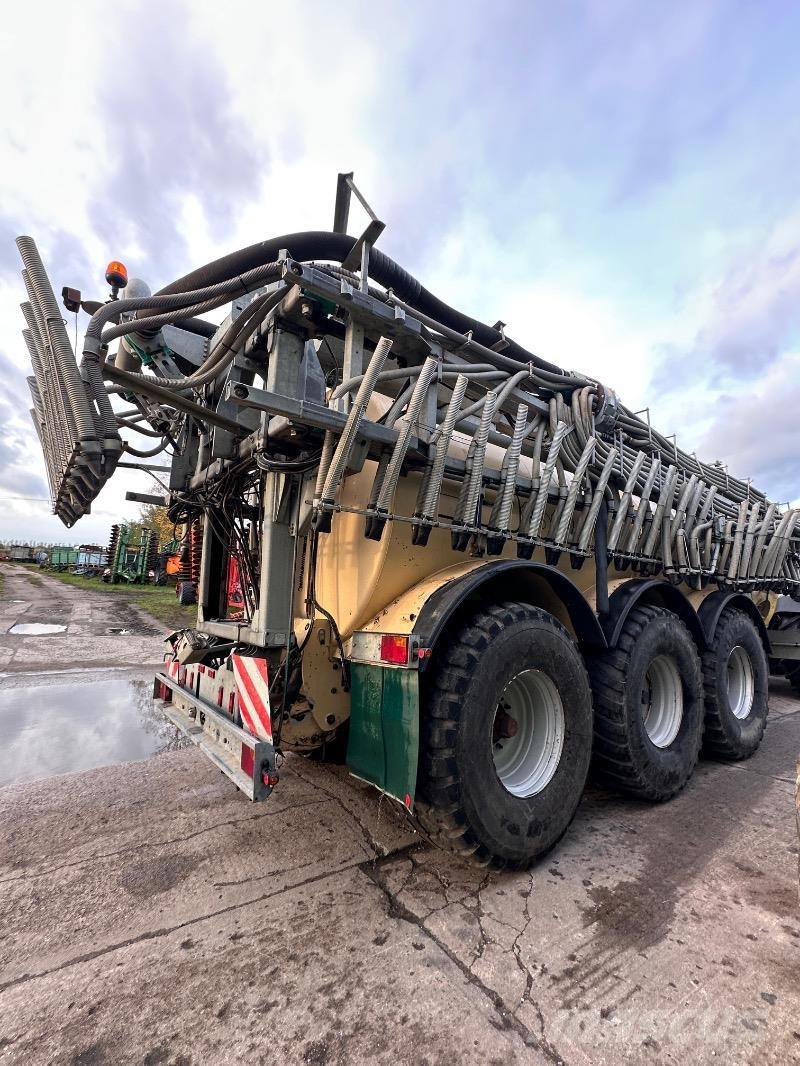 Samson PG 25 Fast- och kletgödselspridare