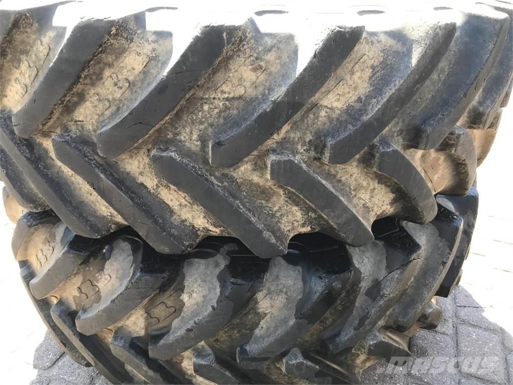 BKT 650/85R42 Däck, hjul och fälgar