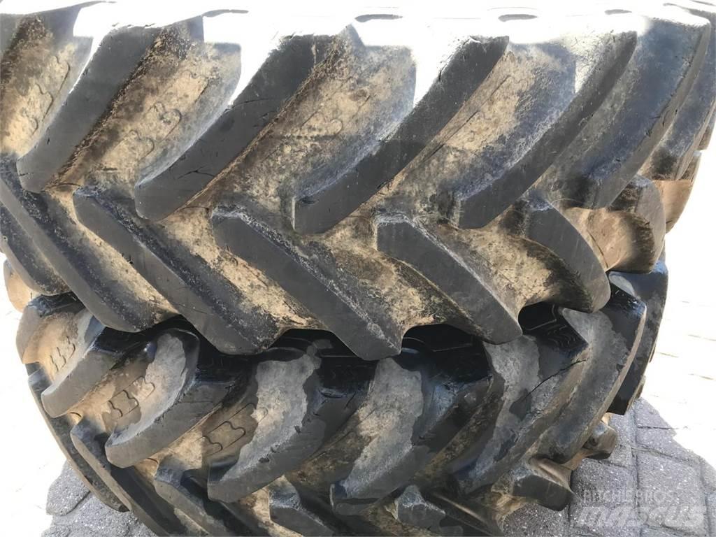 BKT 650/85R42 Däck, hjul och fälgar