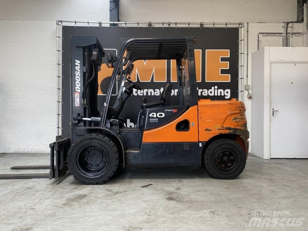 Doosan D40SC-5 Dieselmotviktstruckar