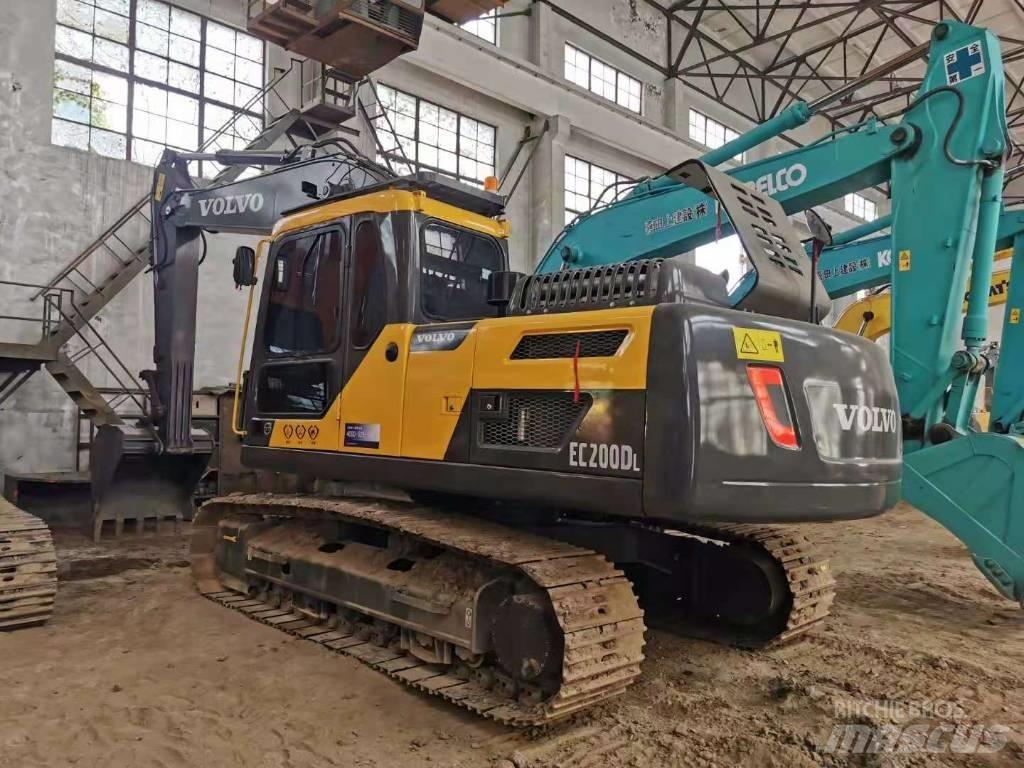 Volvo EC200D Bandgrävare