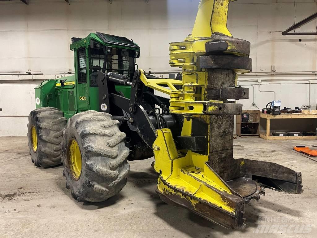 John Deere 643 K Fällare-läggare