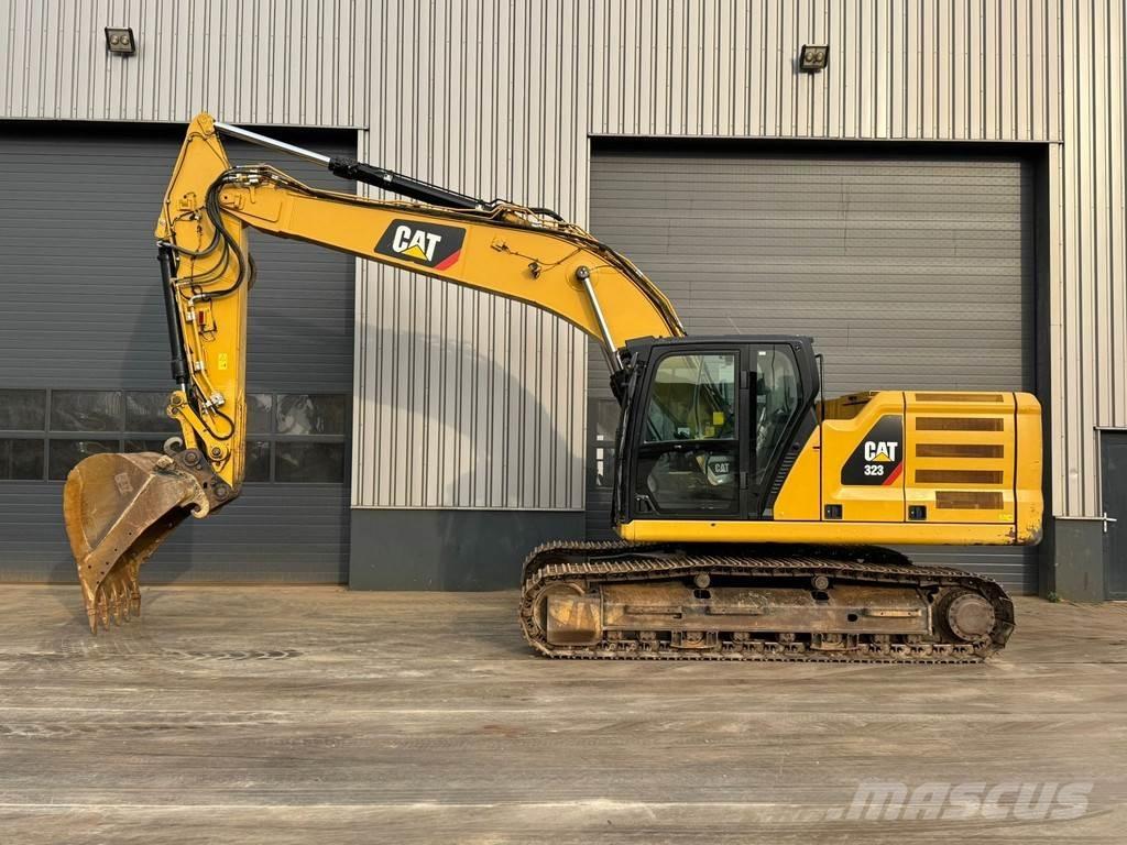 CAT 323 07A Bandgrävare