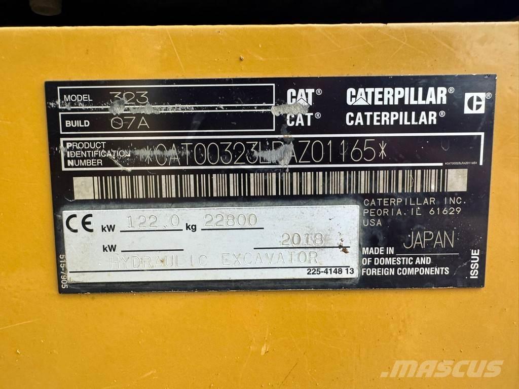 CAT 323 07A Bandgrävare