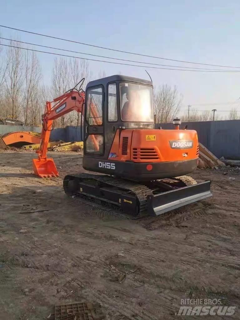 Doosan DH55 Bandgrävare