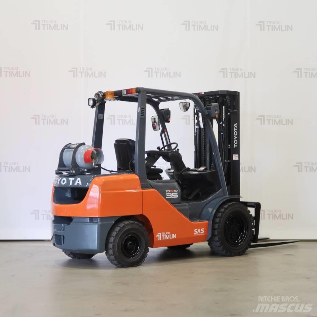 Toyota 02-8FGJF35 Gasolmotviktstruckar