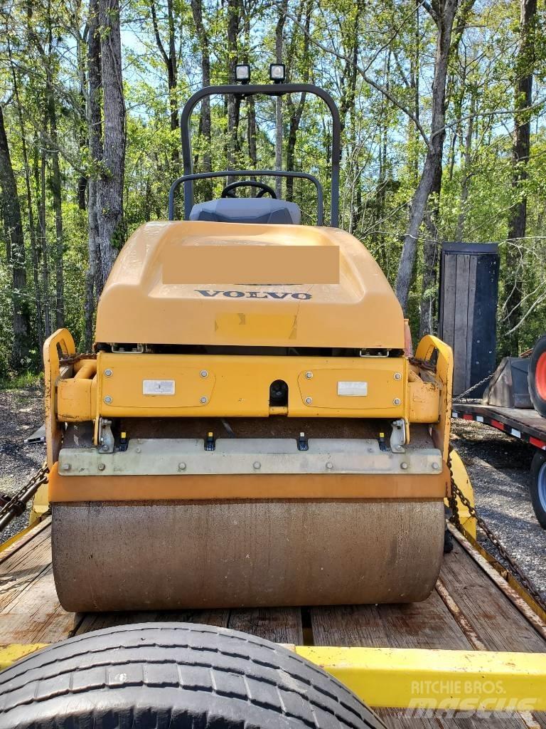 Volvo DD25B Tvåvalsvältar