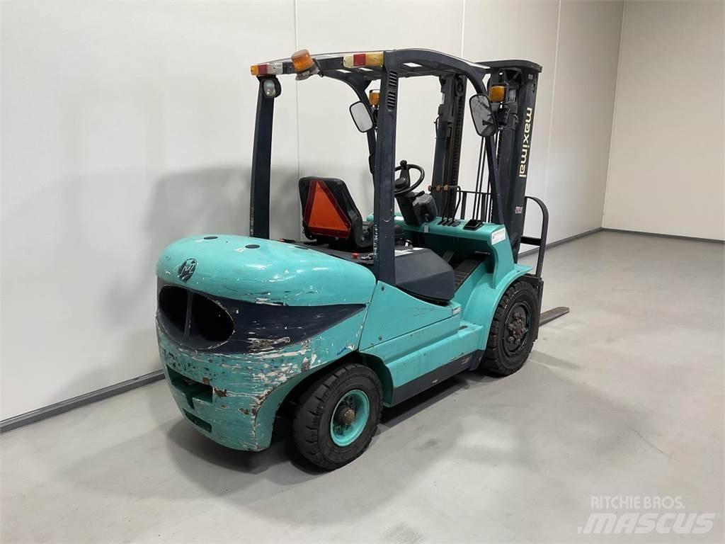 Maximal FD35T Dieselmotviktstruckar