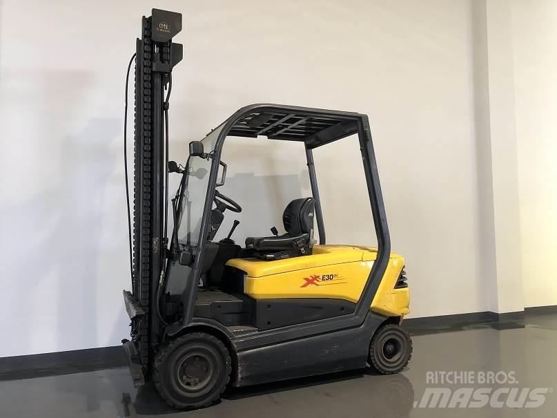 Om-Pimespo XE30 Elmotviktstruckar