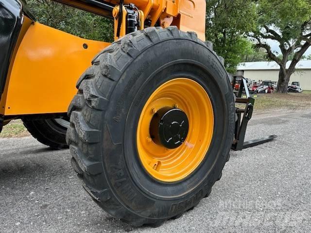 JCB 507-42 Teleskoplastare