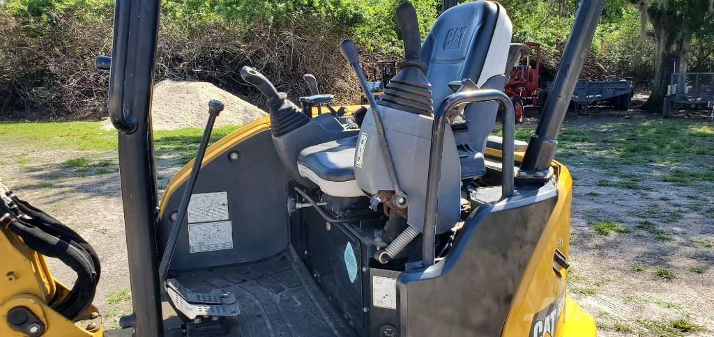 CAT 303 E CR Minigrävare < 7t