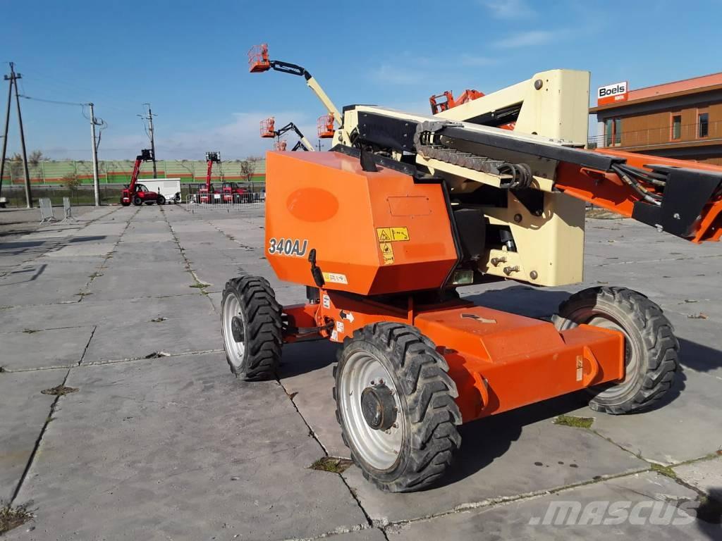 JLG 340AJ Bomliftar
