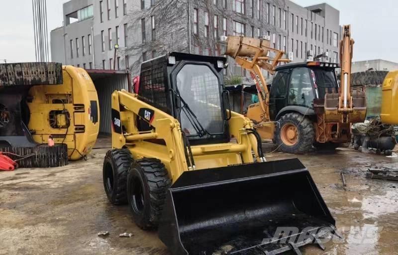CAT 246D Kompaktlastare