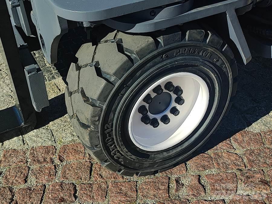 Combilift C5000XL 4-vägstruck