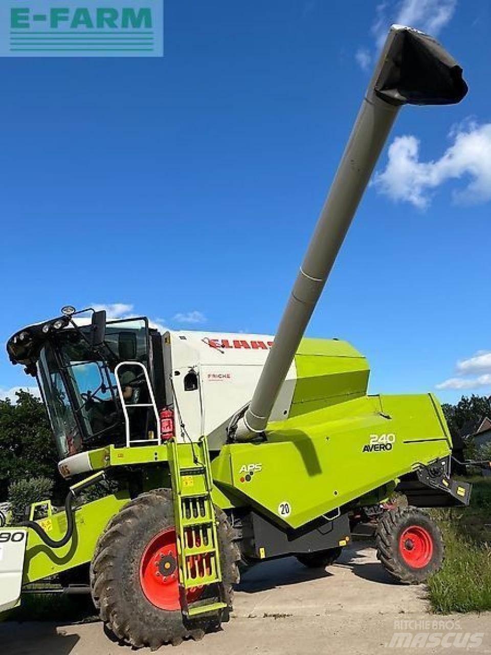 CLAAS avero 240 Skördetröskor