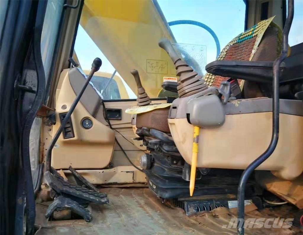 CAT 330BL Bandgrävare
