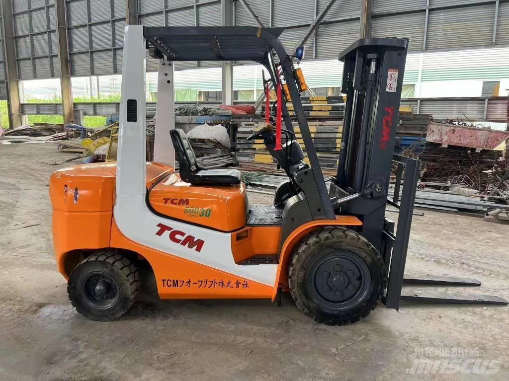 TCM FD 30 Dieselmotviktstruckar