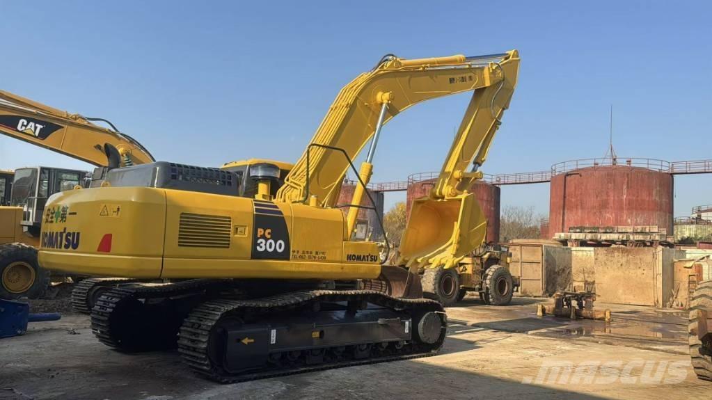 Komatsu PC 300 Bandgrävare