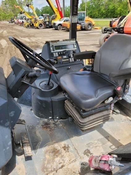 DEERE 310 L Grävlastare